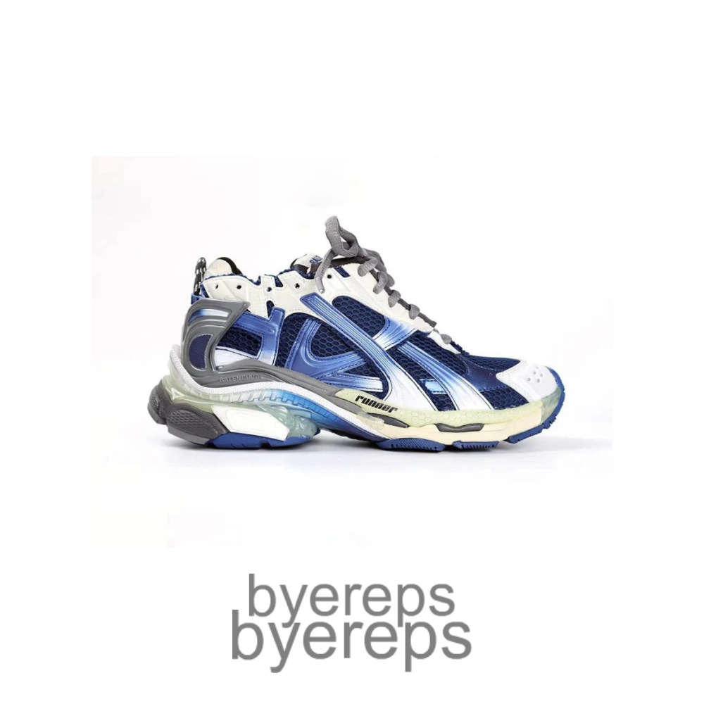 Balenciaga Men’S Runner Gradient Sneaker In Beige-Navy-Grey