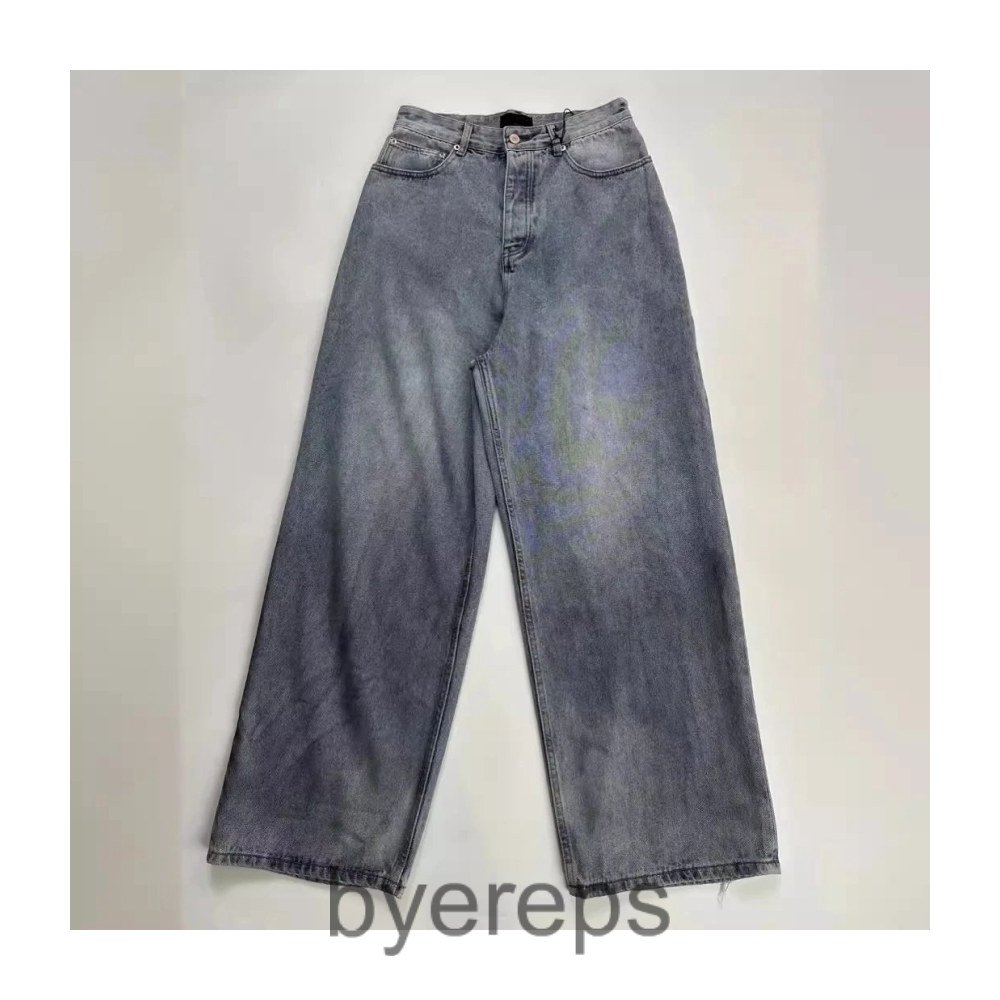 Balenciaga Mens Baggy Jeans — photo 2 of 4