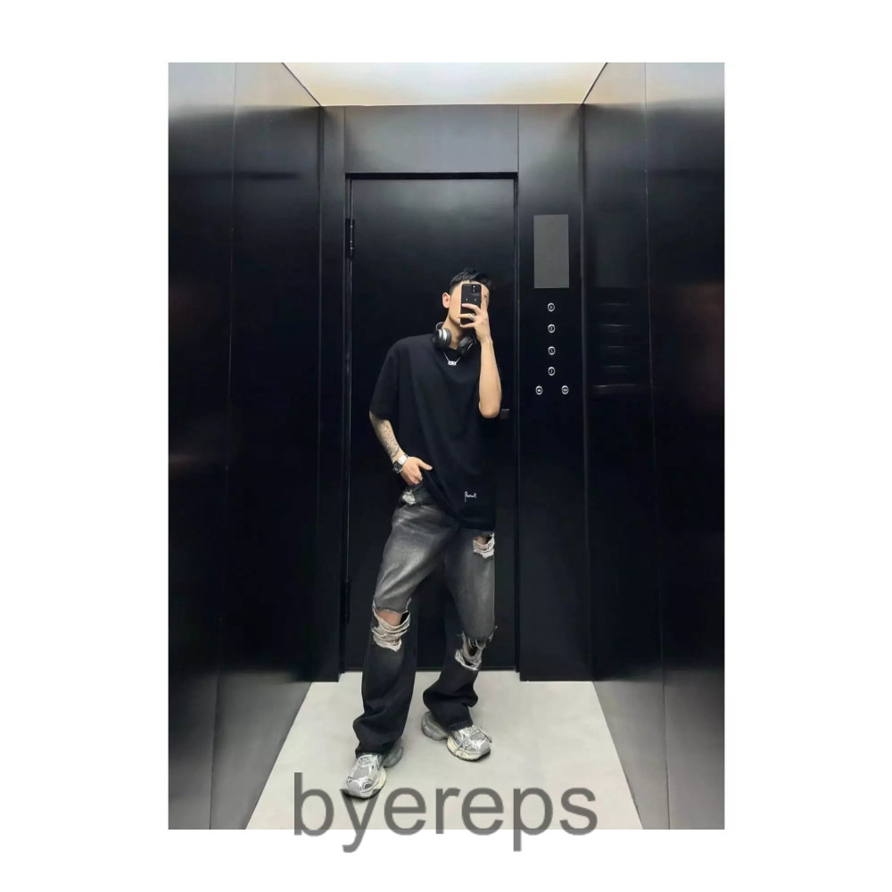 Balenciaga Ripped Denim — photo 4 of 4