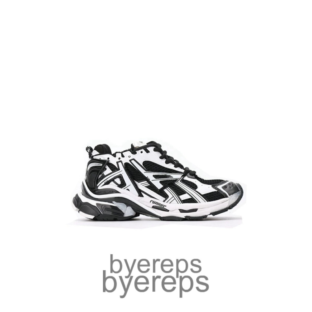 Balenciaga Runner Black White Quality