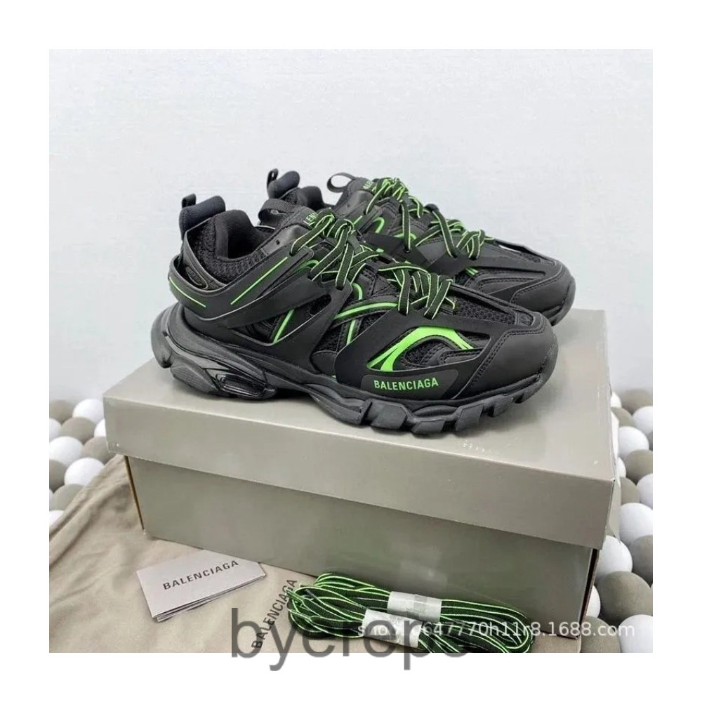 Balenciaga Runner LED — photo 2 of 4