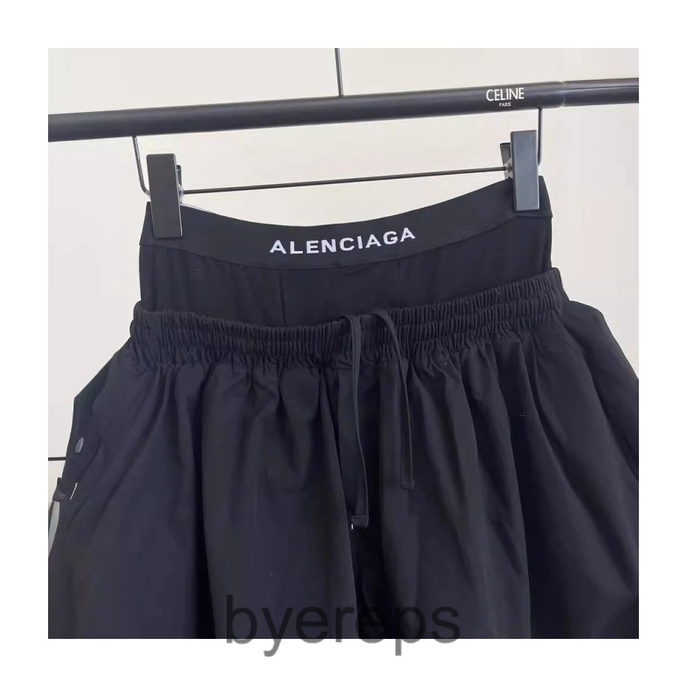 Balenciaga Sag Shorts — photo 4 of 4