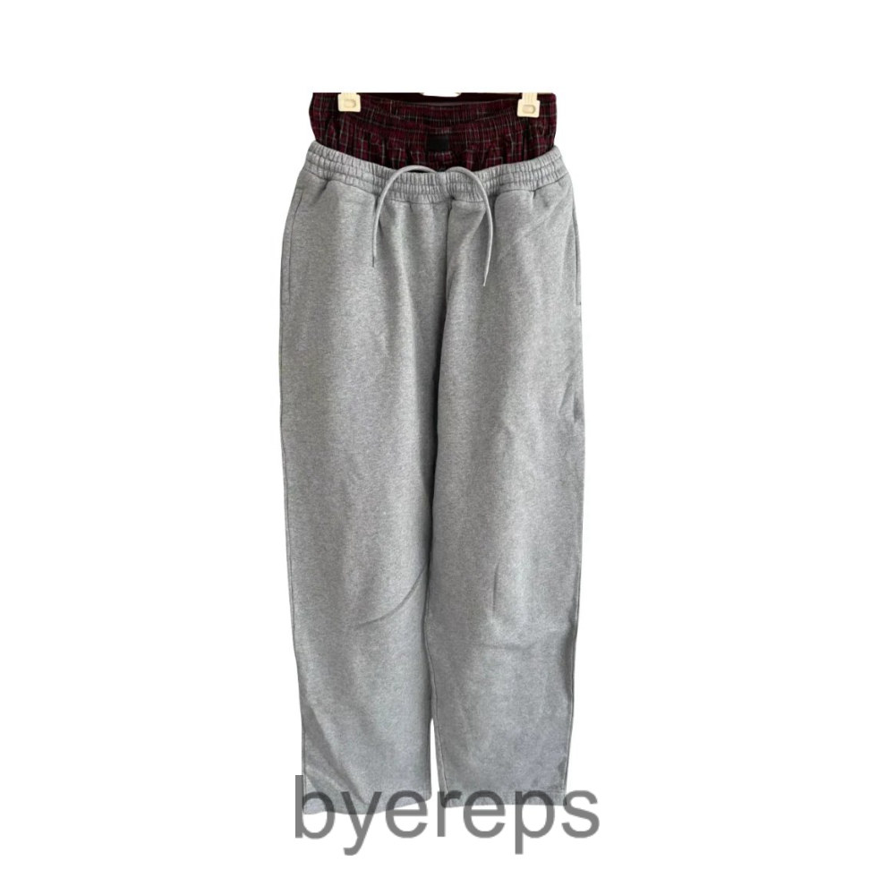 Balenciaga Sag Sweatpants — photo 3 of 4
