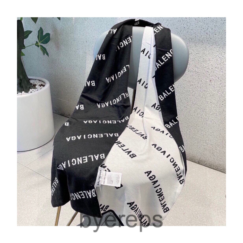 Balenciaga Scarf — photo 4 of 4