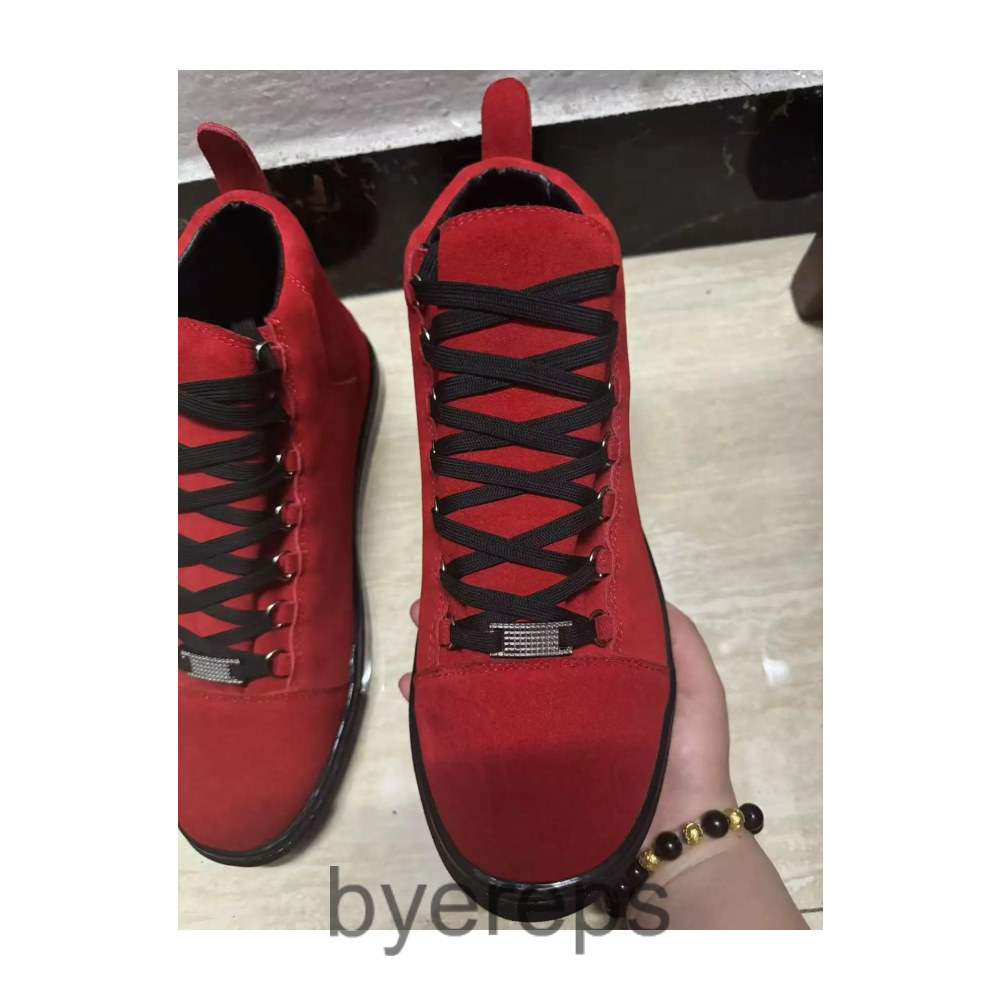 balenciaga seude arenas
