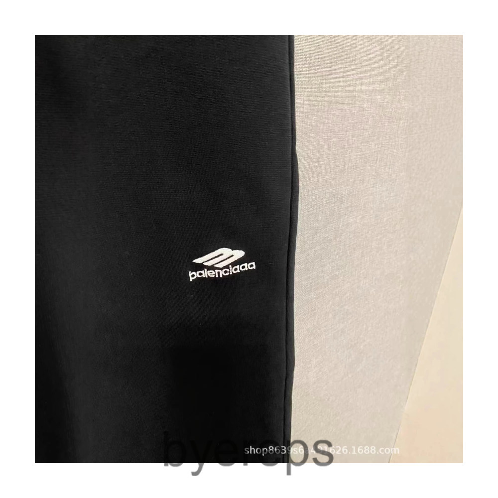 Balenciaga Skiwear Sweatpants — photo 2 of 4