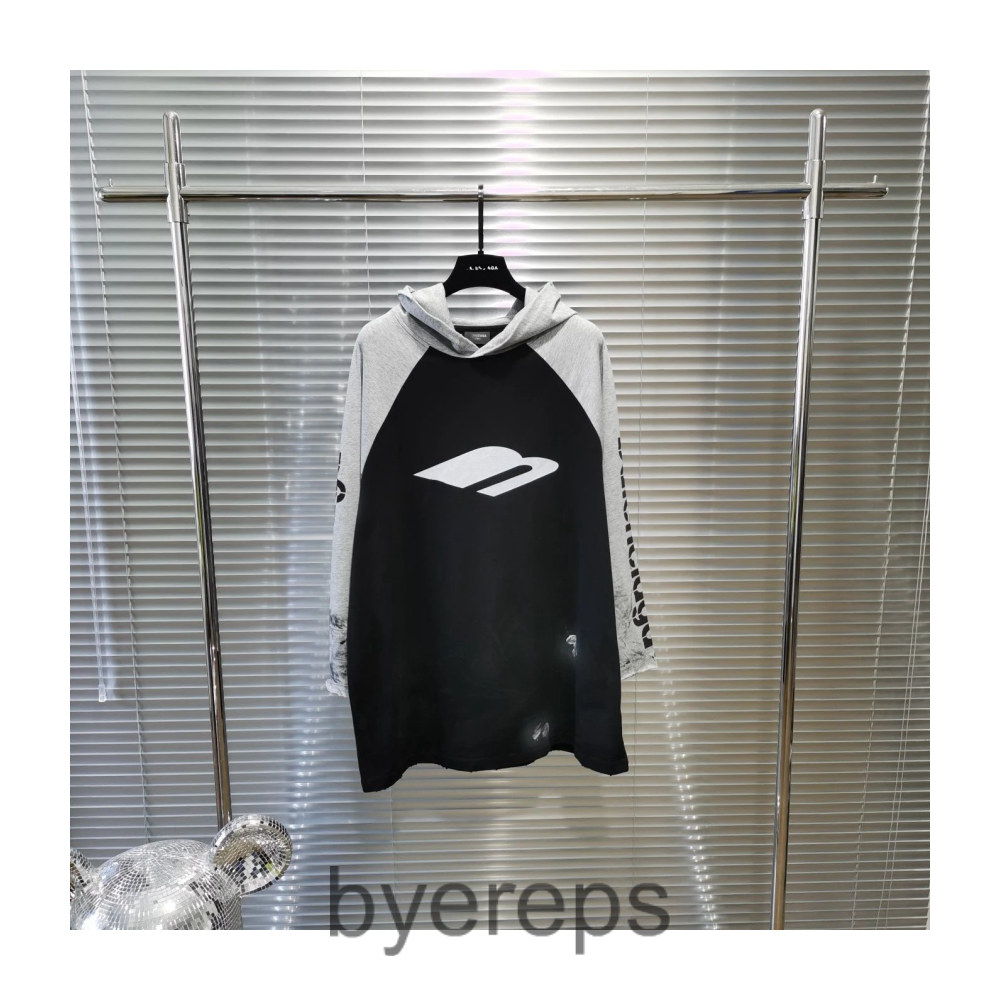 Balenciaga Sporty Hoodie — photo 2 of 4