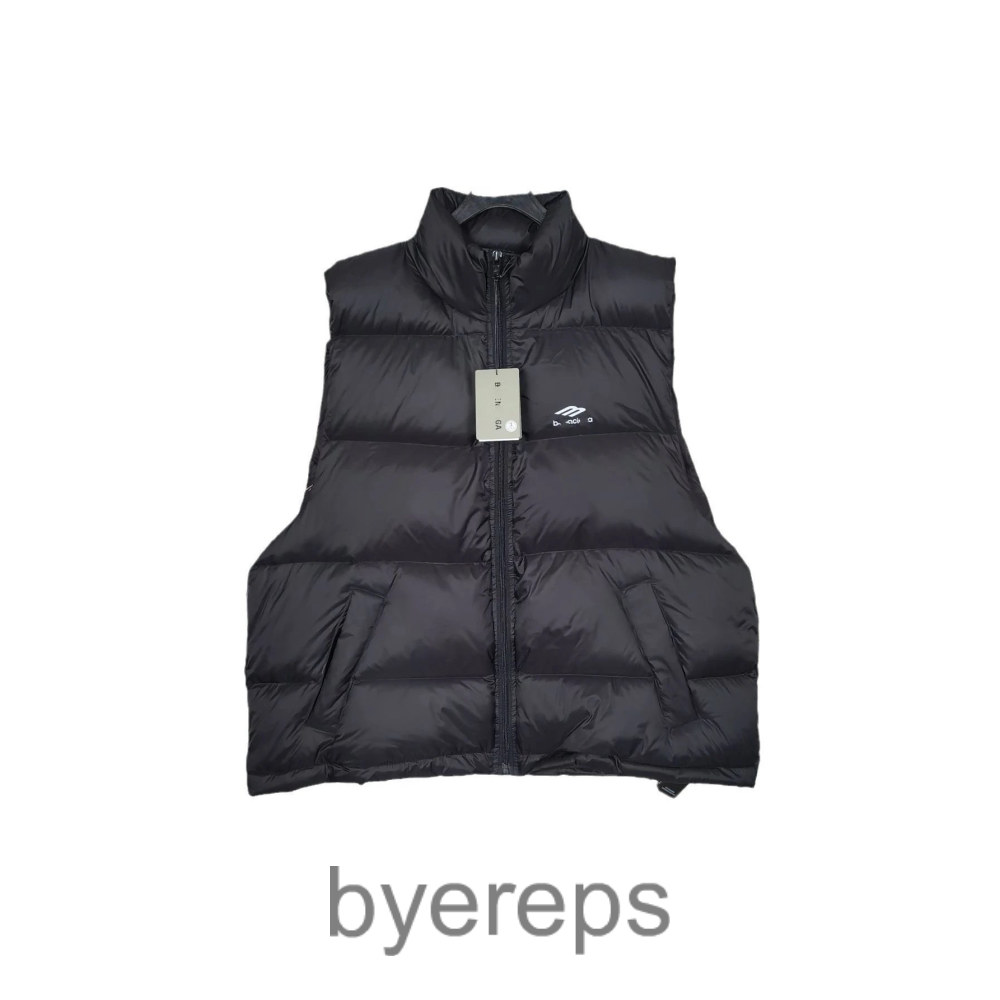Balenciaga Sporty Puffer Vest — photo 4 of 4
