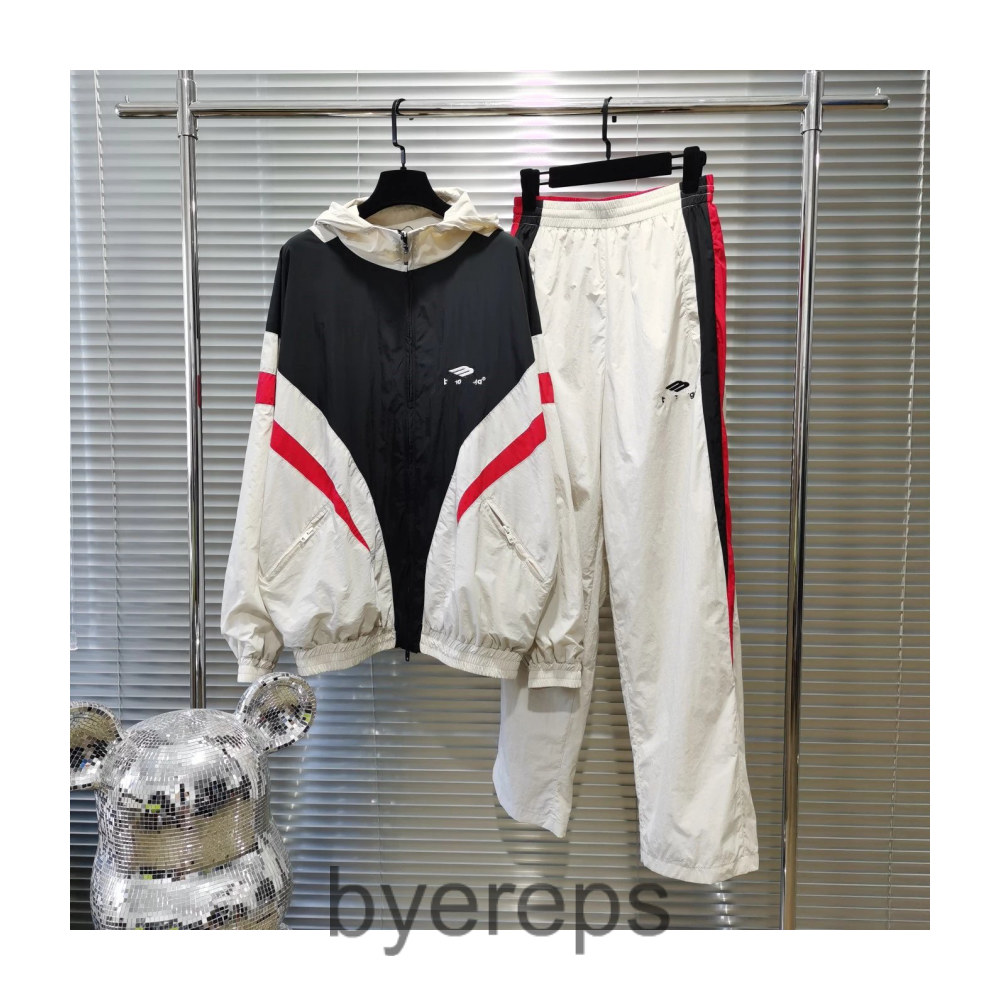 Balenciaga Sporty Windbreaker — photo 3 of 4