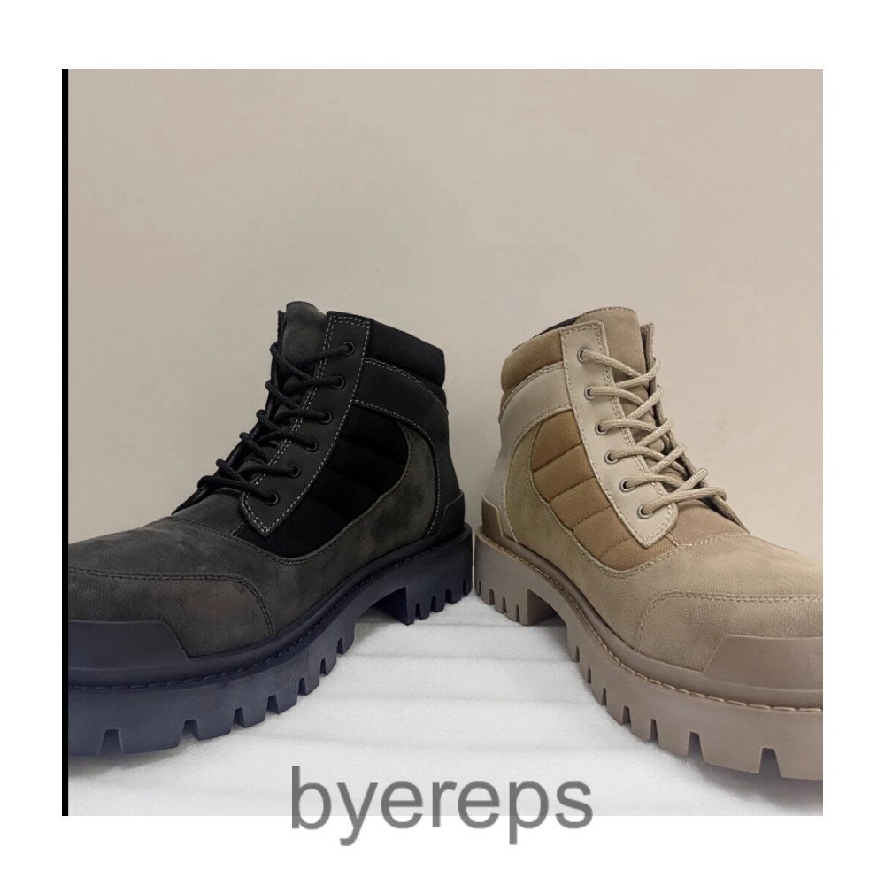 Balenciaga SS26 Strikeboots