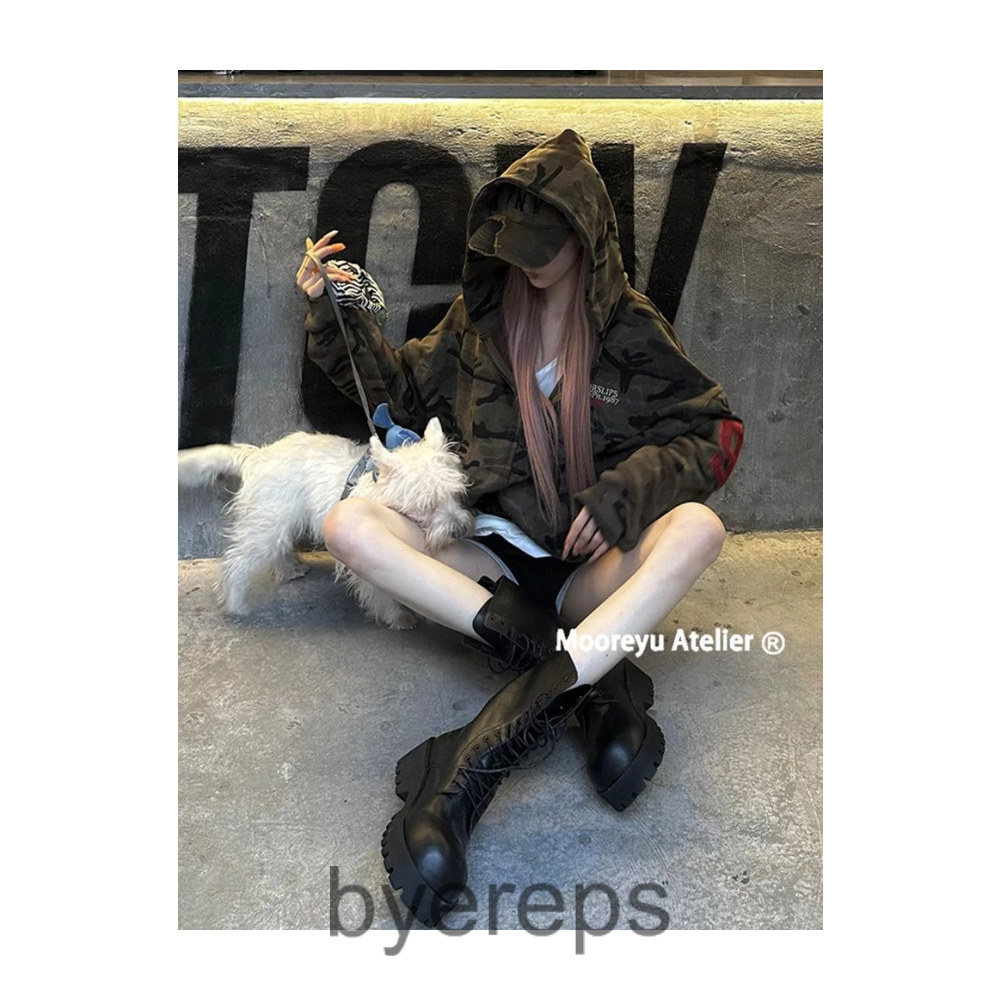 Balenciaga stomper boots — photo 4 of 4