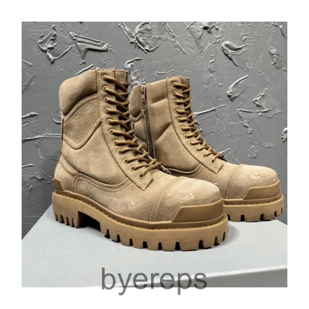 Balenciaga Strike 20mm