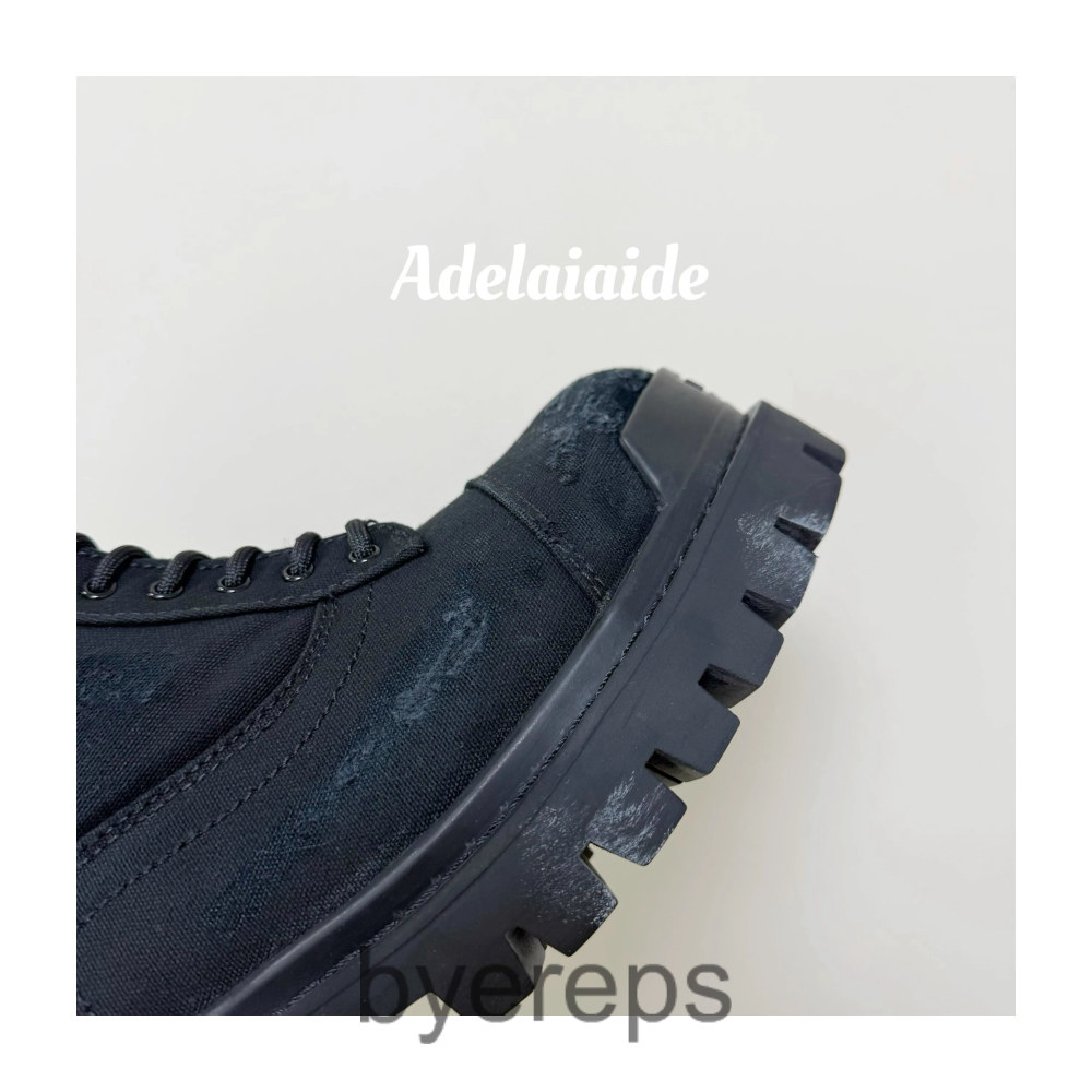 Balenciaga Strike Boots — photo 2 of 4