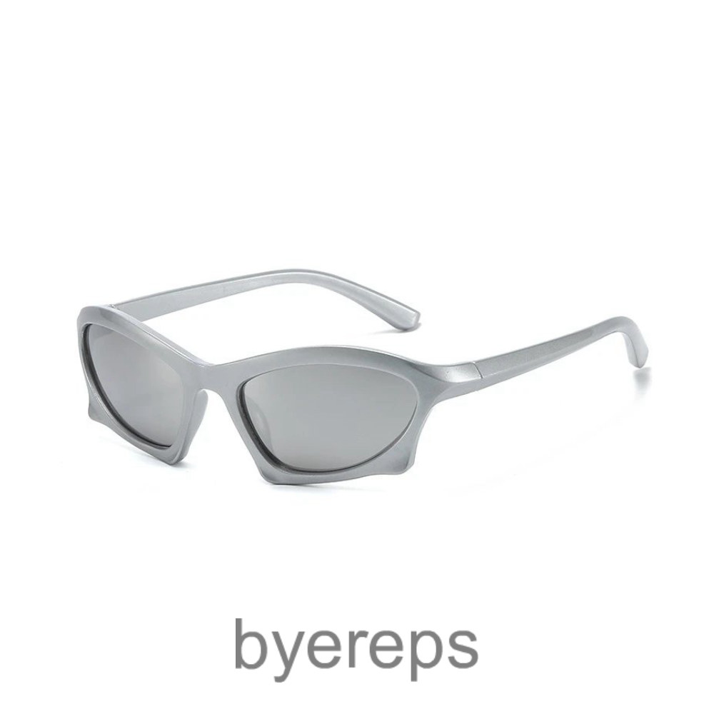 Balenciaga SunGlasses (budget) — photo 3 of 4