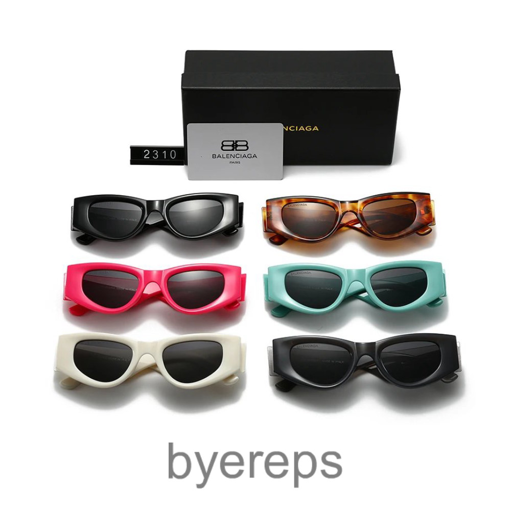 Balenciaga SunGlasses — photo 3 of 4
