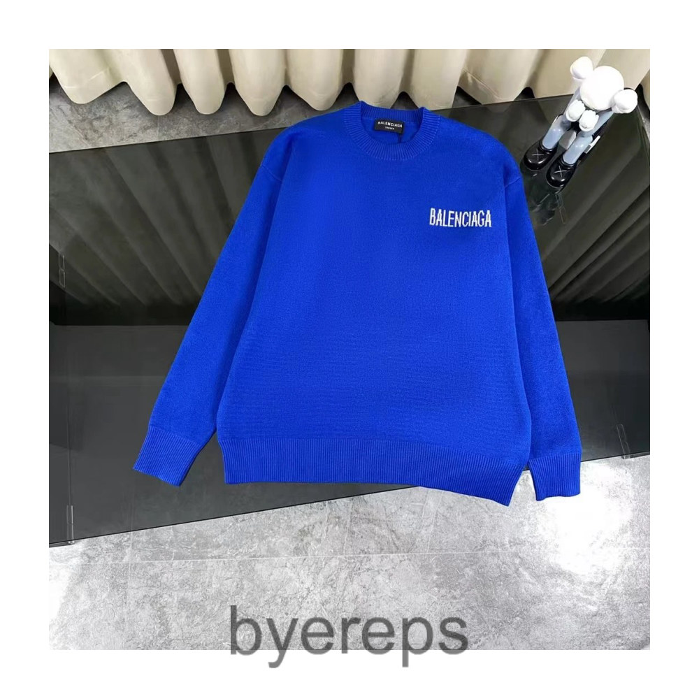 Balenciaga Sweater — photo 2 of 3