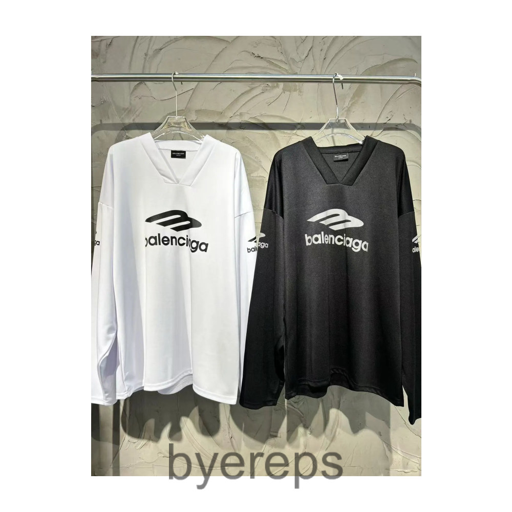 Balenciaga T-shirts (2 Colourways) — photo 2 of 4