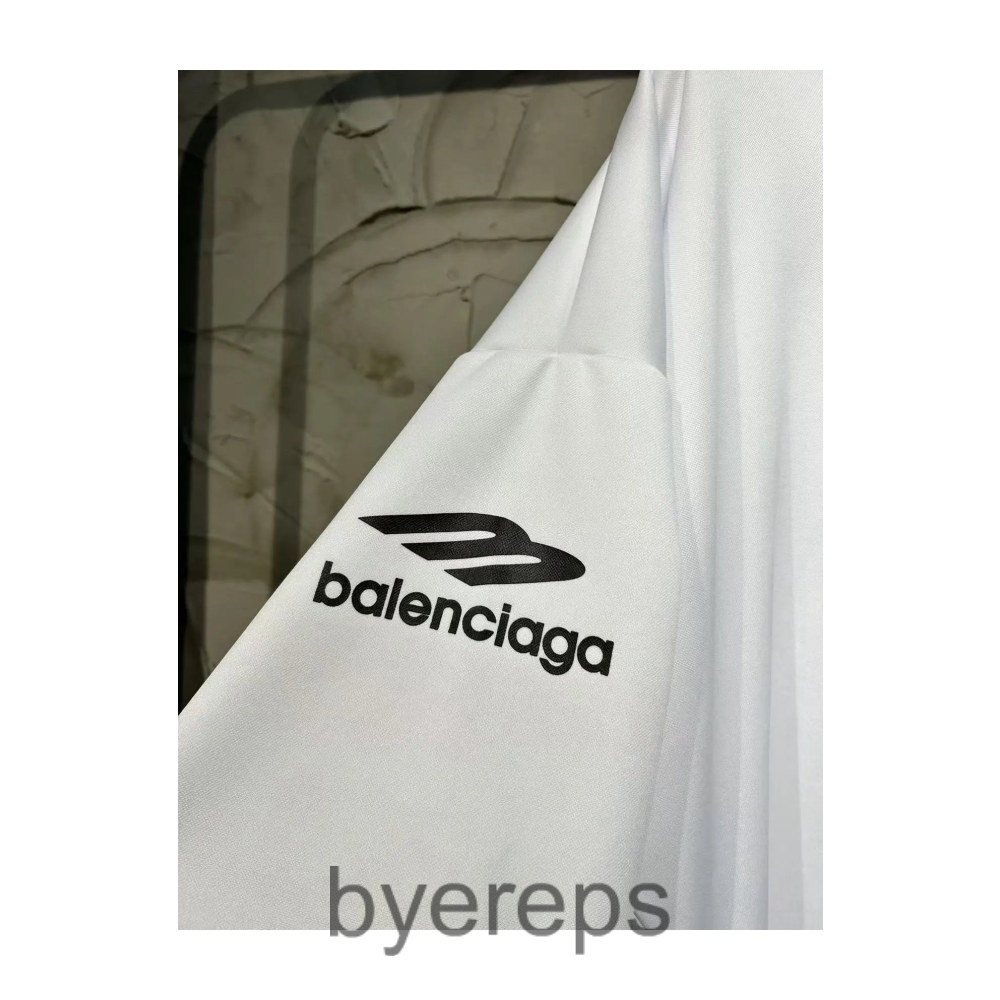 Balenciaga T-shirts (2 Colourways) — photo 4 of 4