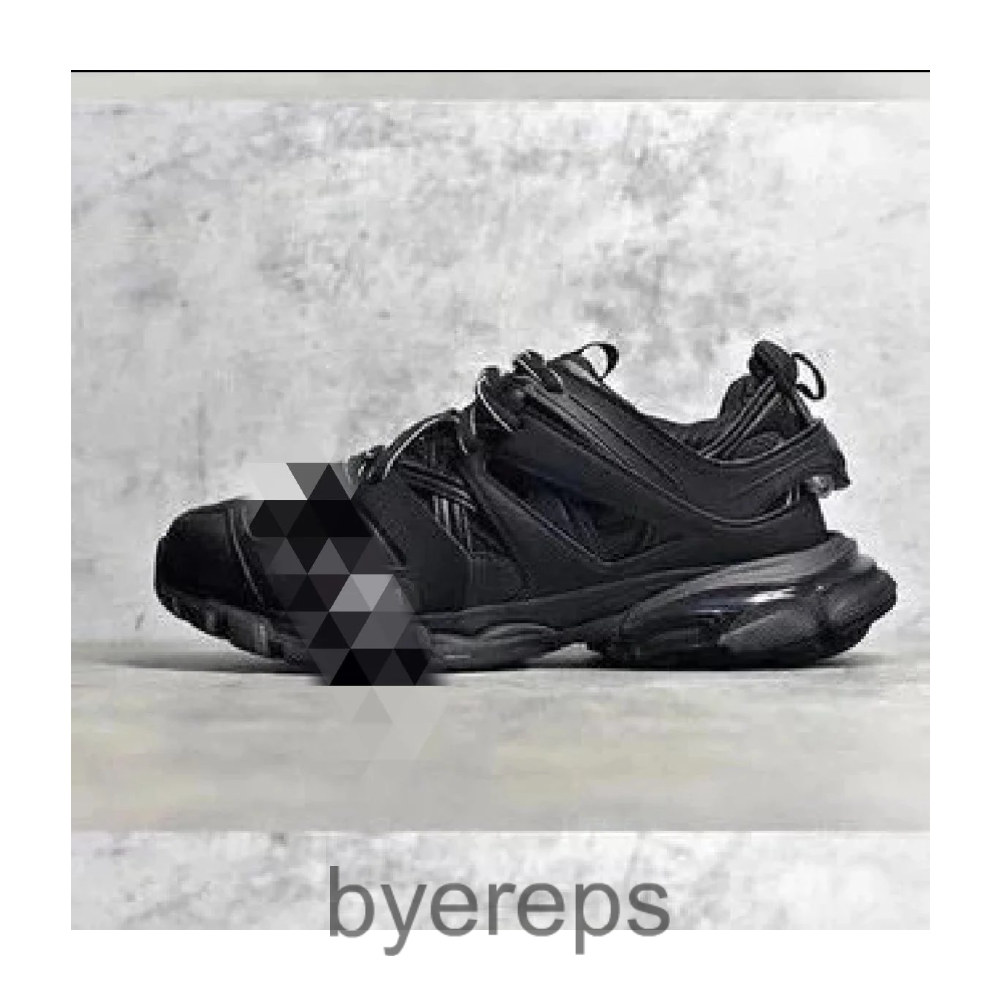 Balenciaga Track 1 — photo 3 of 4
