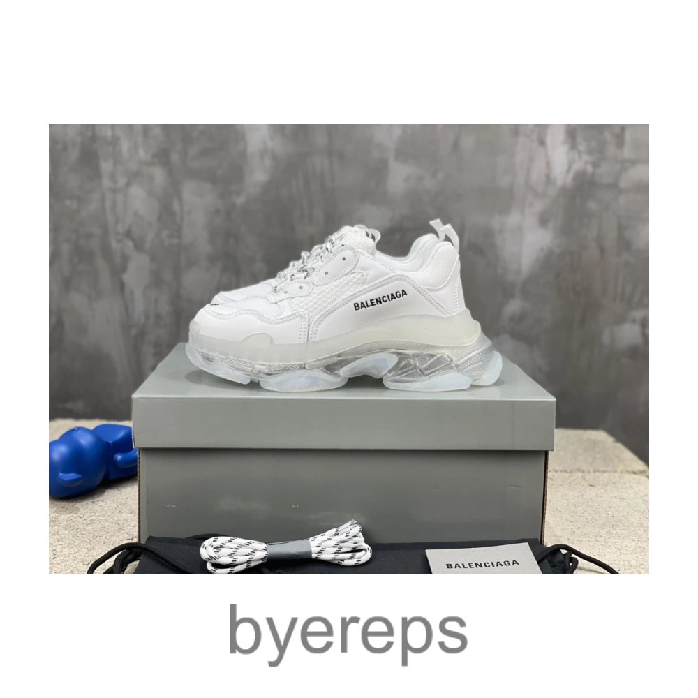 Balenciaga Triple S Black — photo 4 of 4