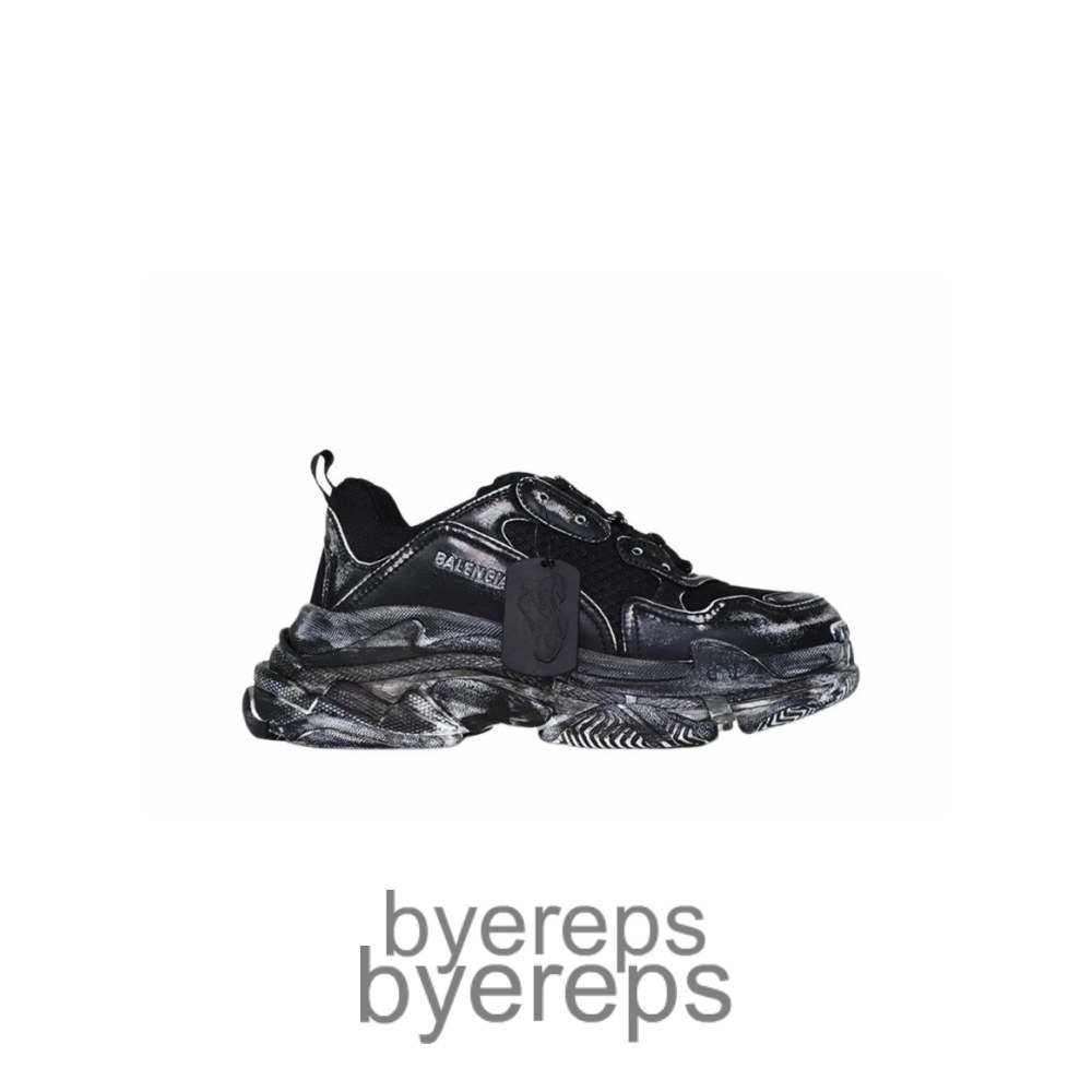 Balenciaga Triple S Snekaer Dirty Black