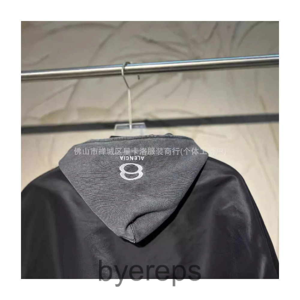 Balenciaga Unity Bomber — photo 4 of 4