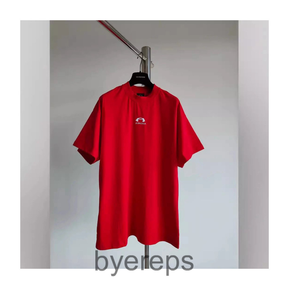 Balenciaga x Underarmour Red Shirt — photo 2 of 4