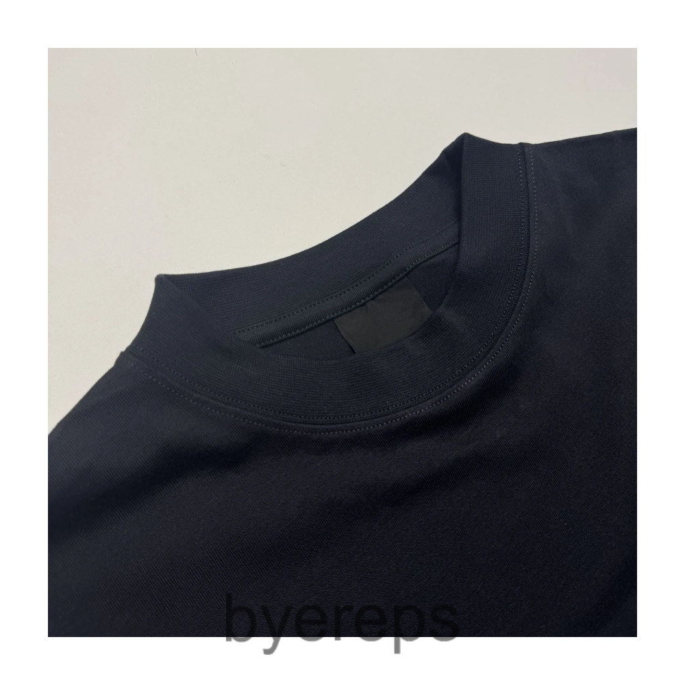 Balenciaga x Underarmour Shirt — photo 3 of 4