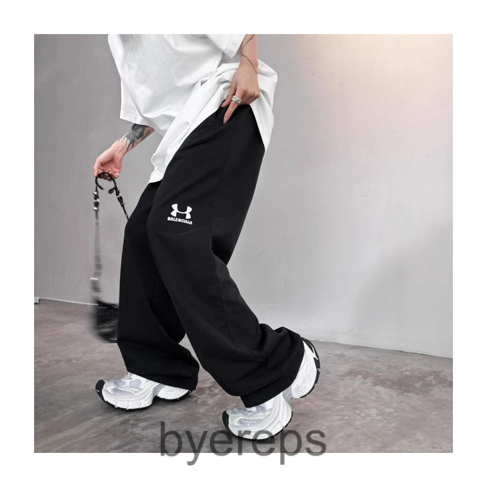 Balenciaga x Underarmour Sweatpants — photo 3 of 4