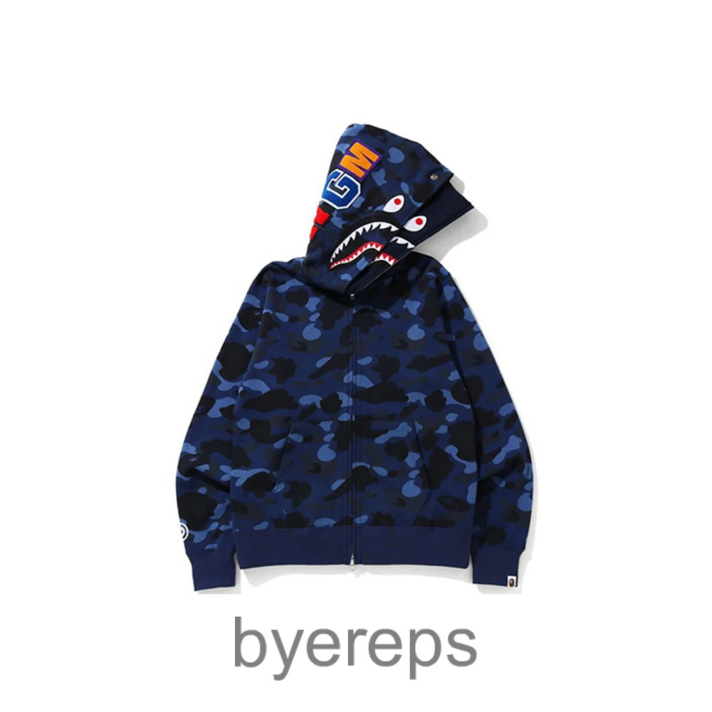 Bape Hoodie — photo 4 of 4