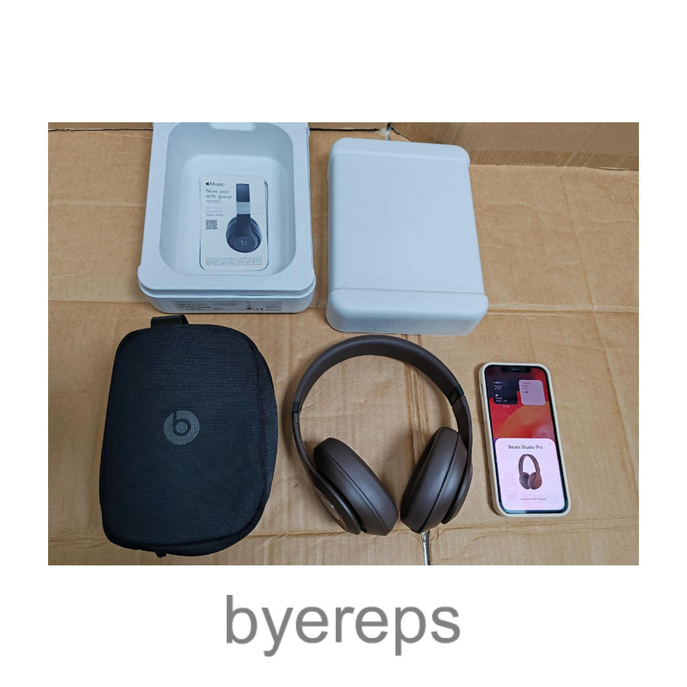 Unbranded Beats Studio Pro — photo 2 of 4
