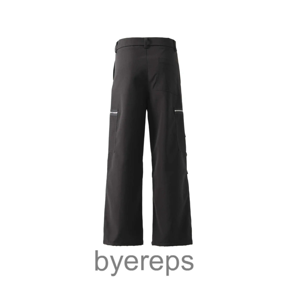 Unbranded Black cargos — photo 2 of 4