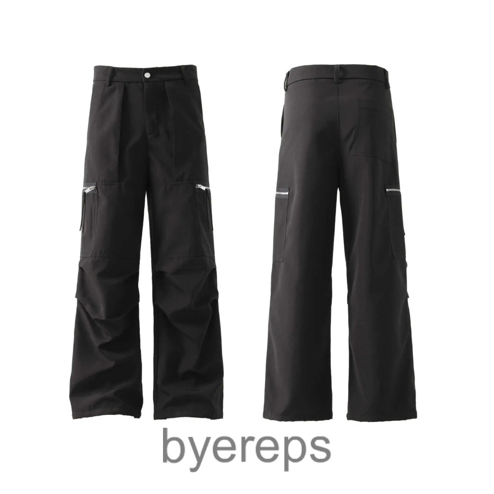 Unbranded Black cargos — photo 3 of 4