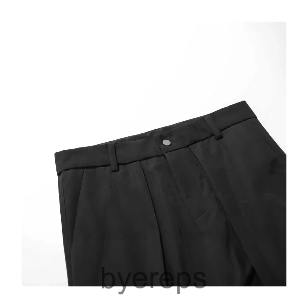 Unbranded Black cargos — photo 4 of 4