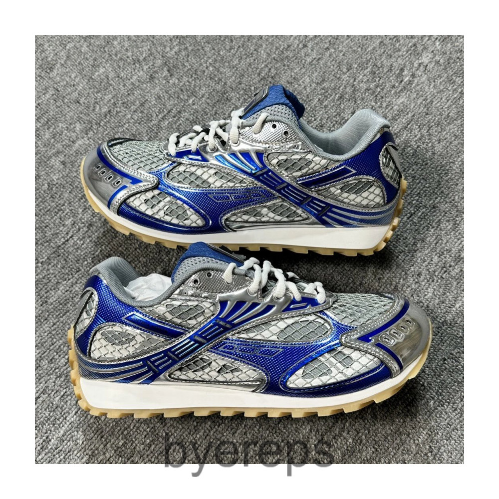 Bottega veneta sneakers — photo 2 of 4