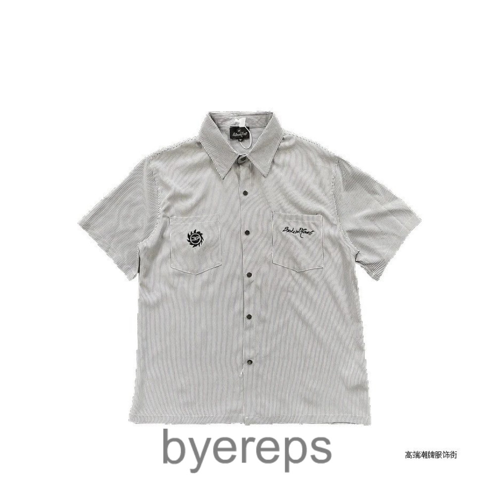 Unbranded Broken planet button-up — photo 4 of 4