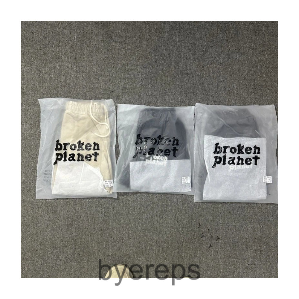 Unbranded Broken planet shorts — photo 2 of 4