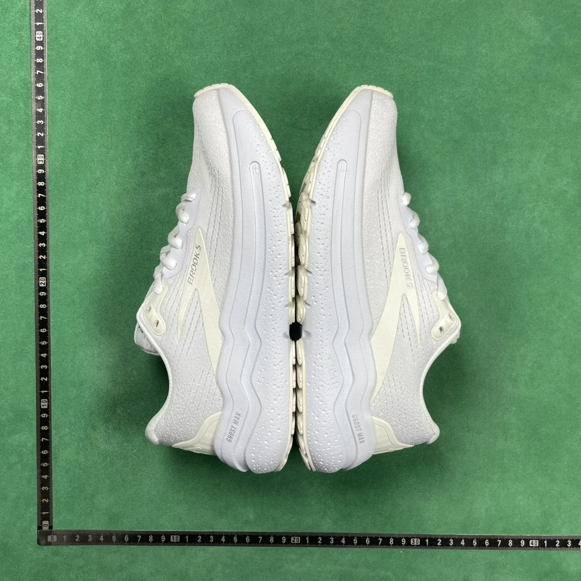 Brooks Ghost Max 2