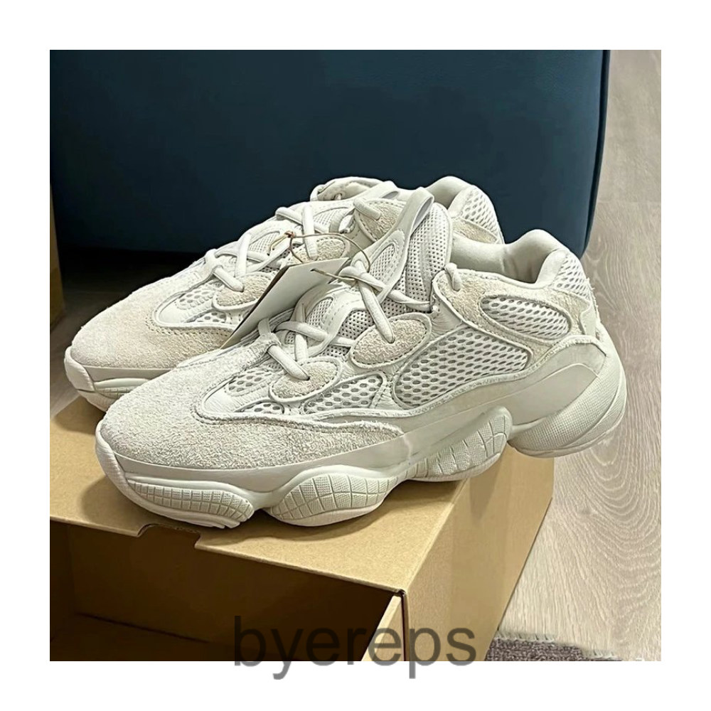 Budget Yeezy 500 Utility Black — photo 3 of 4