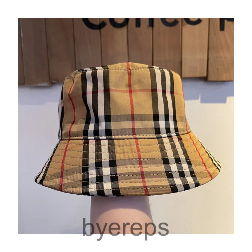 Burberry cap — photo 2 of 4