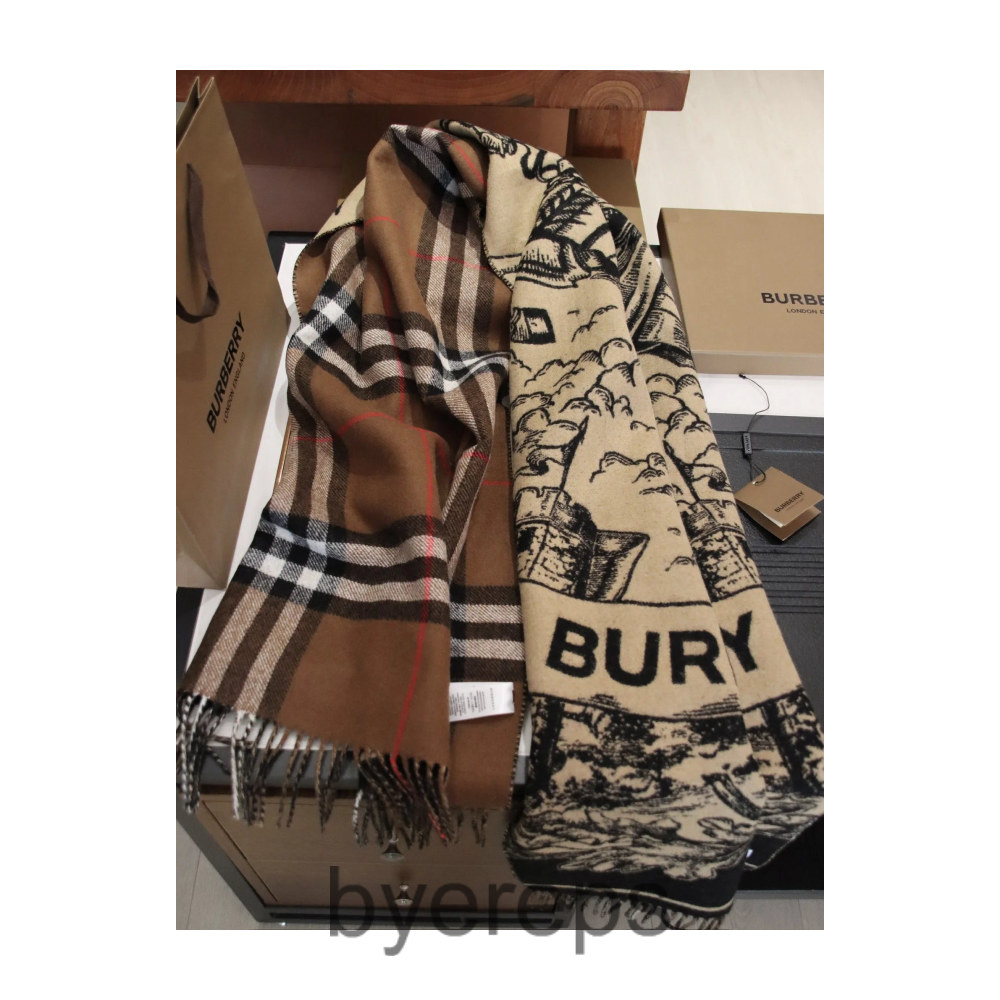 Burberry Scarf — photo 4 of 4