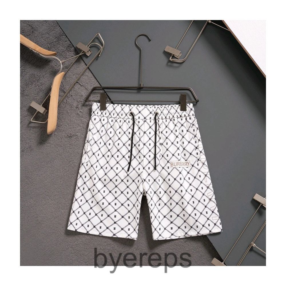 Burberry Shorts — photo 3 of 4