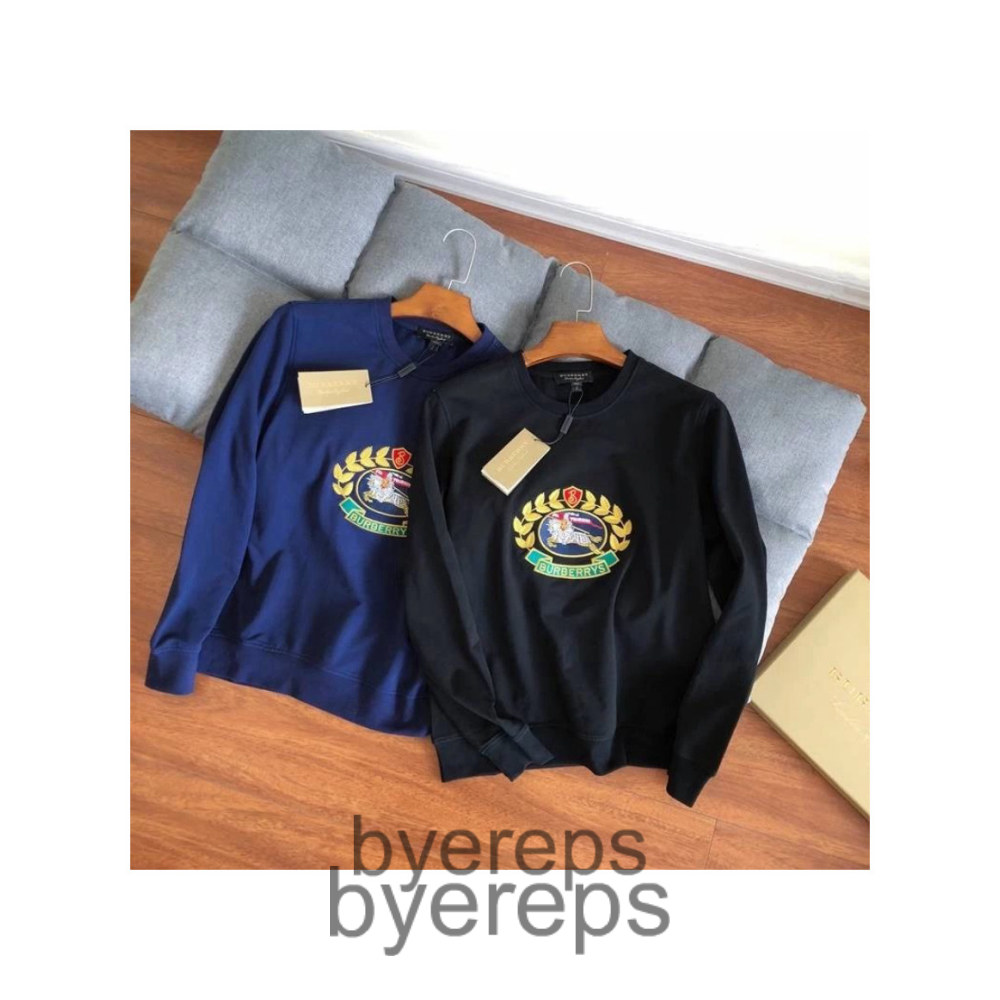 Burberry Warhorse Crewneck