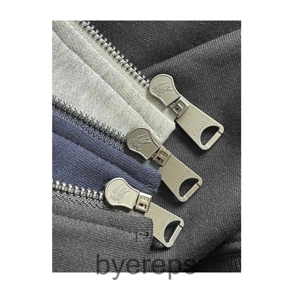 Burberry zip-ups — photo 3 of 4