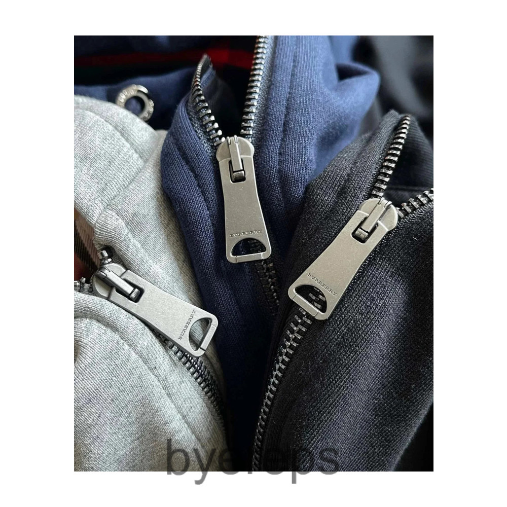 Burberry zip-ups — photo 4 of 4