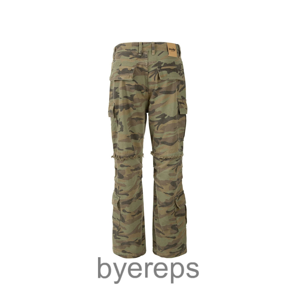 Unbranded Camo cargos — photo 4 of 4