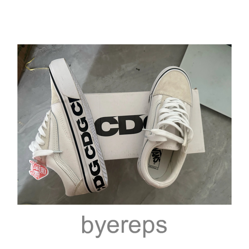 Comme des Garçons cdg vans — photo 3 of 4