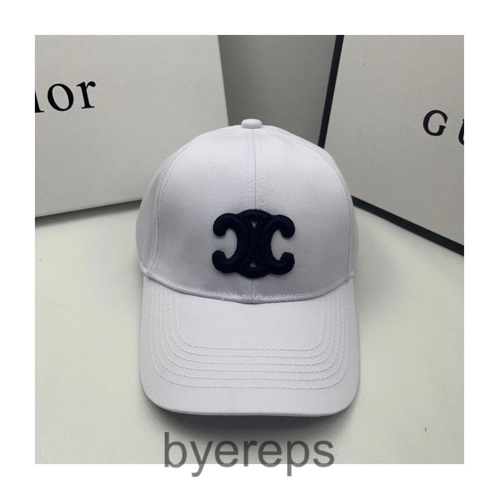 Celine Hat — photo 3 of 4