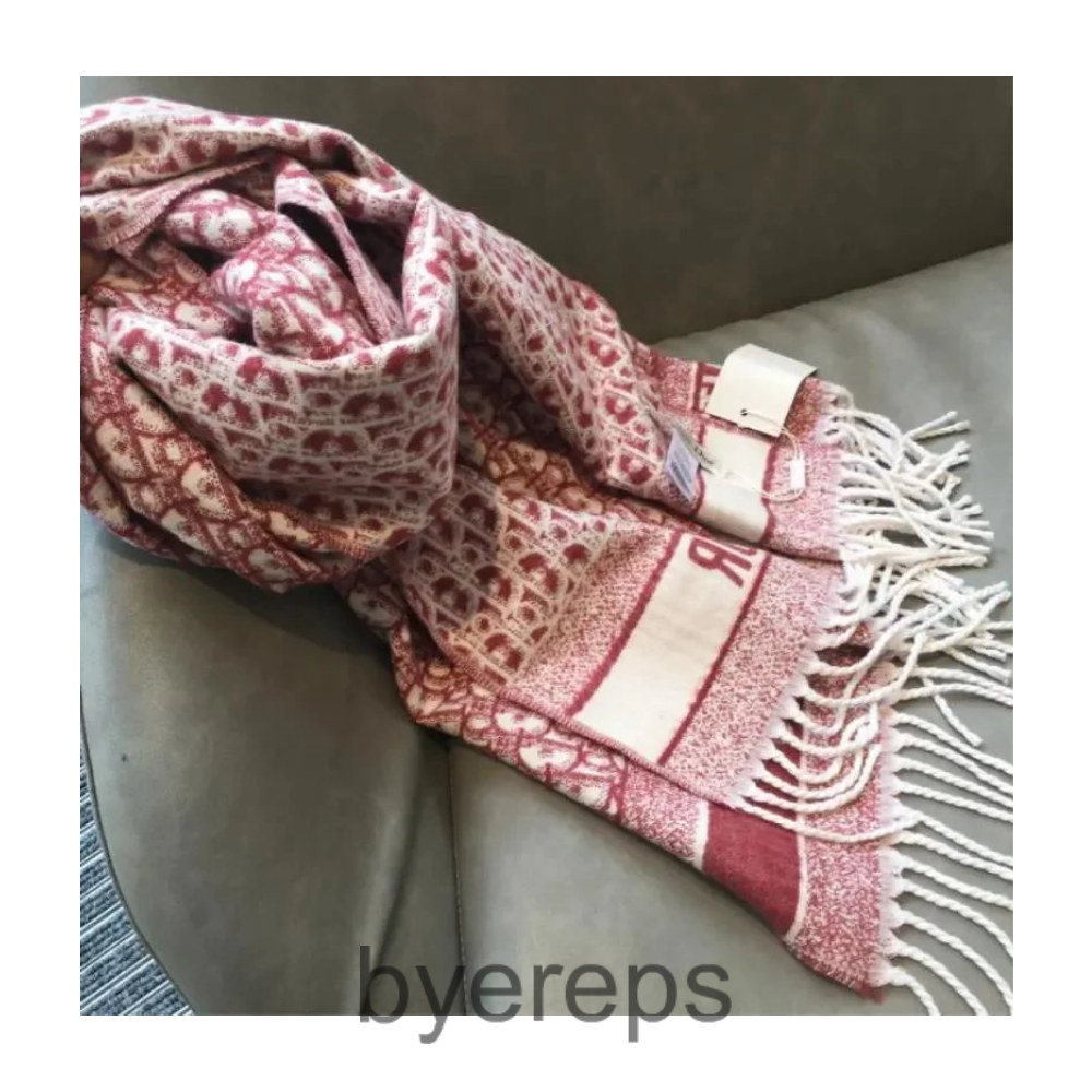 Chanel, Fendi, Gucci, Dior Scarfs (universal)