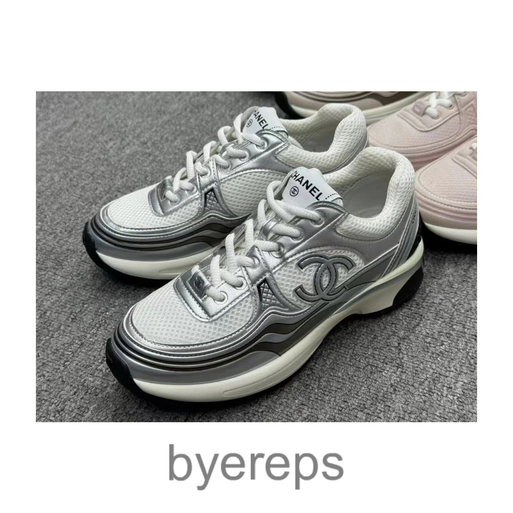 Chanel Runners — photo 2 of 4